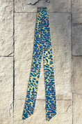 Load image into Gallery viewer, Shaya Handle Twilly in Blue Leopard Silk